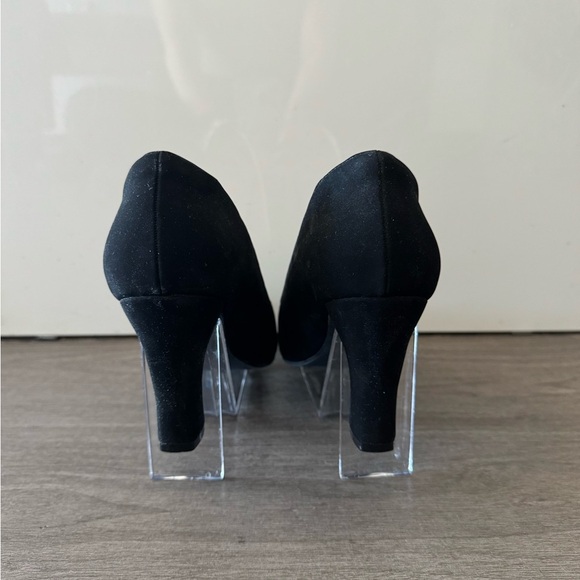 Classic Black Pointed-Toe Heels 🖤 - Picture 6 of 6